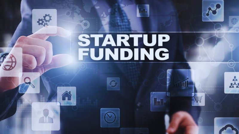 Navigating Startup Funding: A Comprehensive Guide to Choosing the Right Financial Path for Your Business