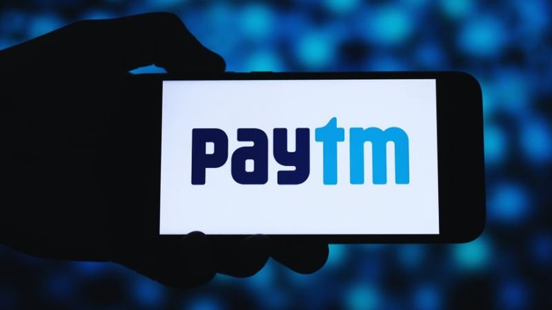 Paytm Stock Dips as SEBI Issues Show-Cause Notice to Chairman Vijay Shekhar Sharma